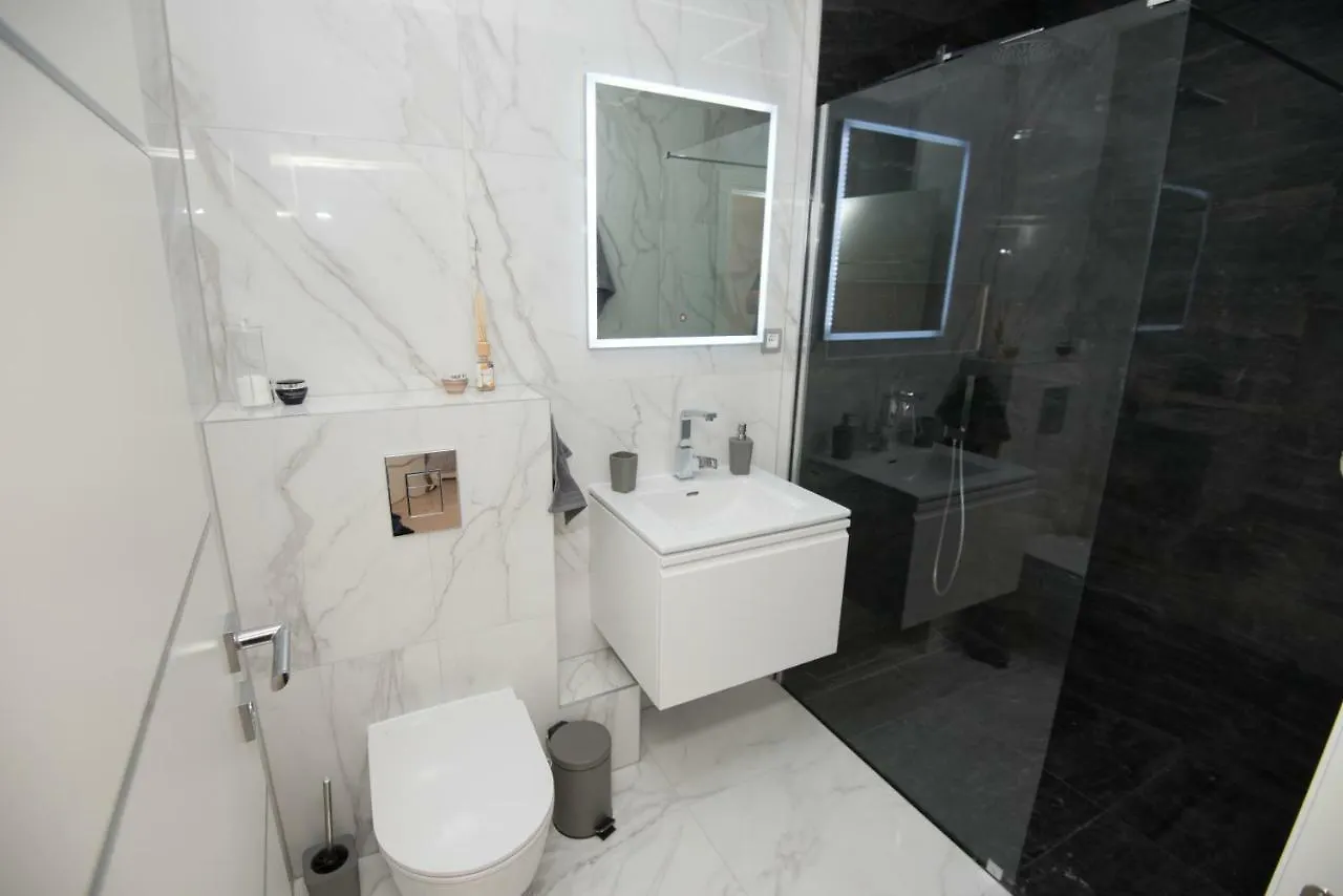 Condo Spalato 0*, Split