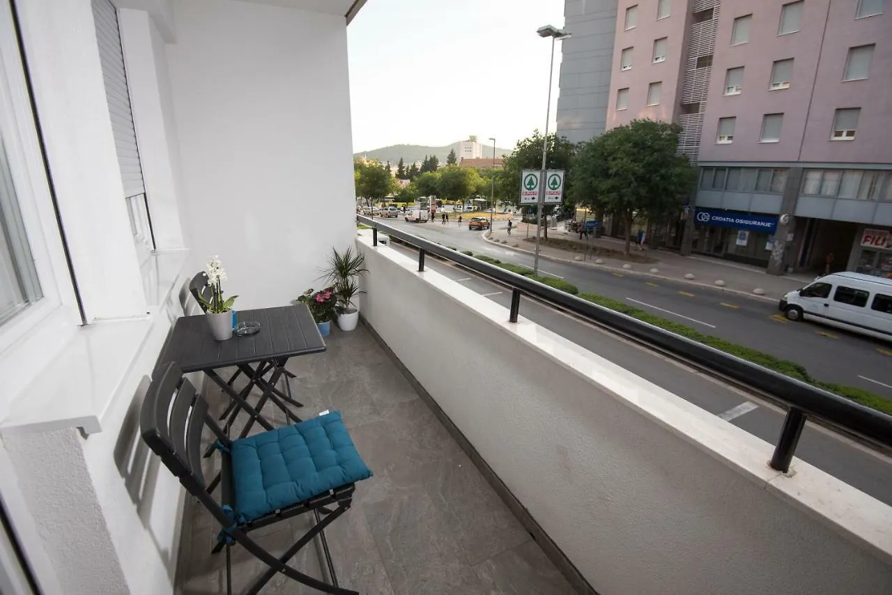 Condo Spalato 0*, Split